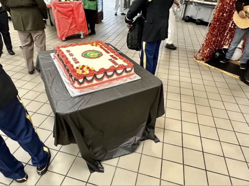 #HappeningNow Thanksgiving meal is being served at Theodore Roosevelt DFAC. Stop by! @iii_corps @1stCavalryDiv