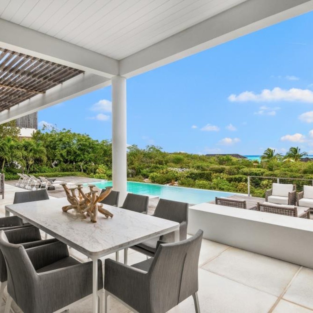 SimplyStLucia1's tweet photo. Escape to paradise at Beach Enclave, Turks &amp; Caicos! 🌴☀️ Private villas, pristine beaches, and endless luxury await. Your exclusive getaway starts now. 

#BeachEnclave #TurksAndCaicos #LuxuryEscape  #PrivateVillas #tunbridgewells #luxurytravel #travel #caribbean #holiday https://t.co/8B0gD8yTvo