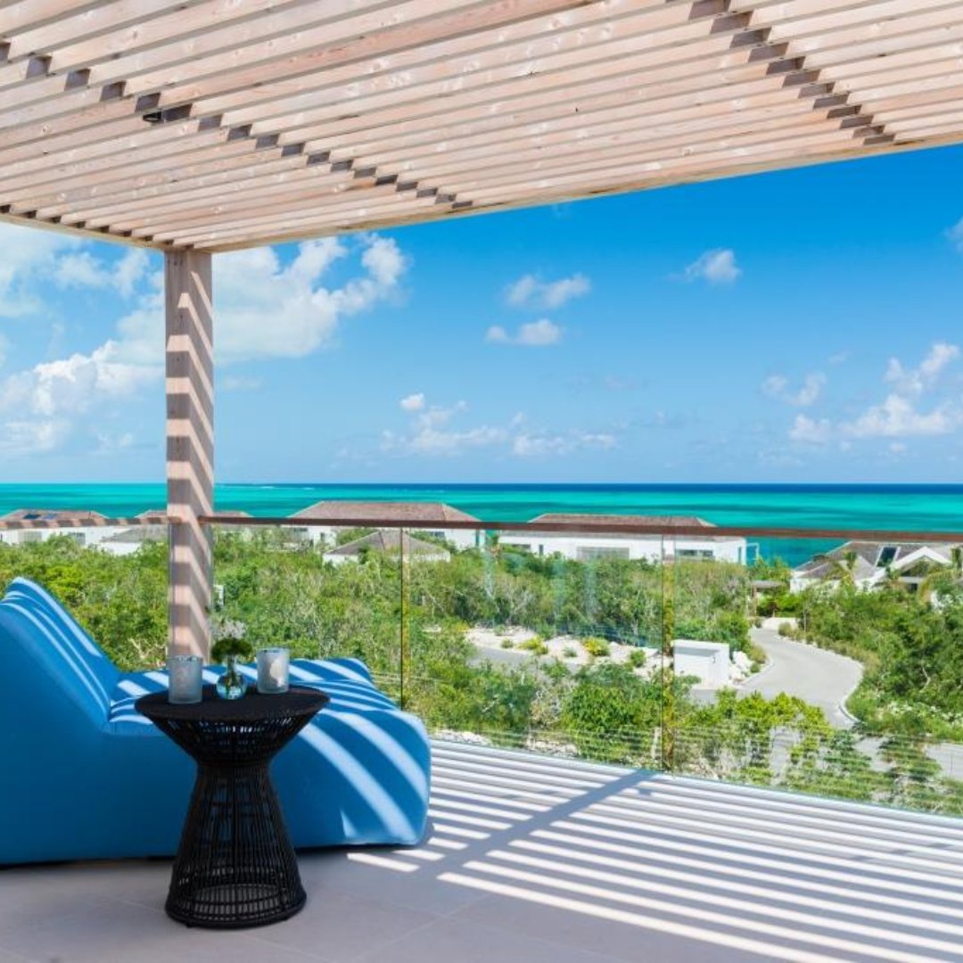 SimplyStLucia1's tweet photo. Escape to paradise at Beach Enclave, Turks &amp; Caicos! 🌴☀️ Private villas, pristine beaches, and endless luxury await. Your exclusive getaway starts now. 

#BeachEnclave #TurksAndCaicos #LuxuryEscape  #PrivateVillas #tunbridgewells #luxurytravel #travel #caribbean #holiday https://t.co/8B0gD8yTvo