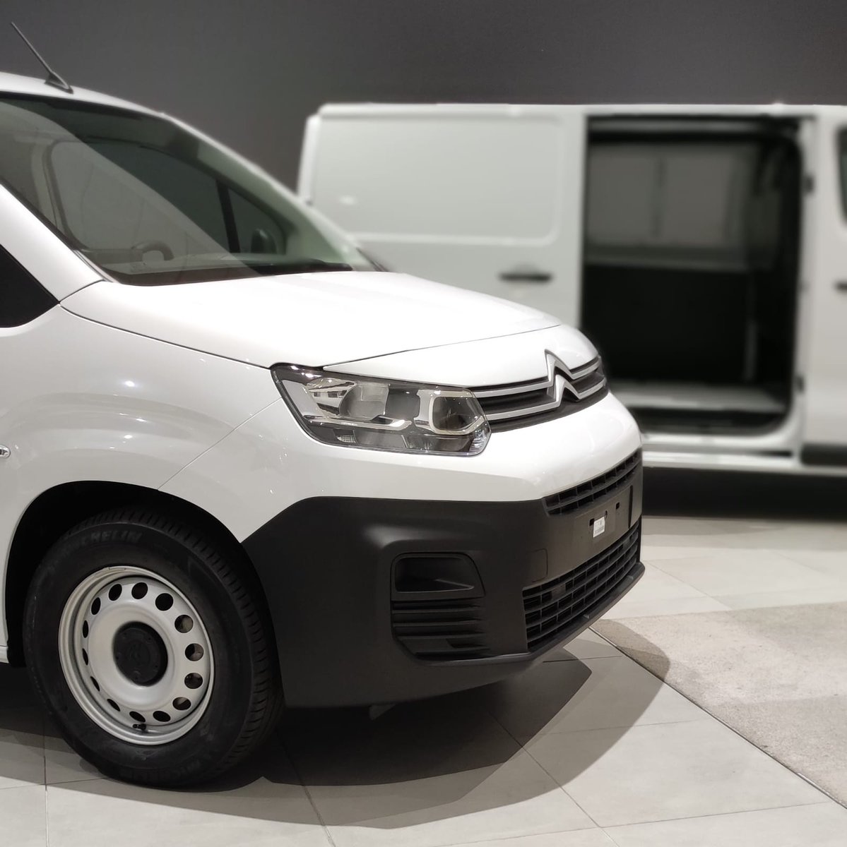 🚚💼 Eleva tu negocio con la gama de vehículos comerciales Citroën en #ViudaDeTerry! Eficiencia, espacio y confort para cada tarea. Visítanos y descubre el vehículo ideal que se adapta a tus necesidades profesionales.  🌟🛠️🚗
#CitroenJumpy #CitroenJumper #CitorenBerlingo