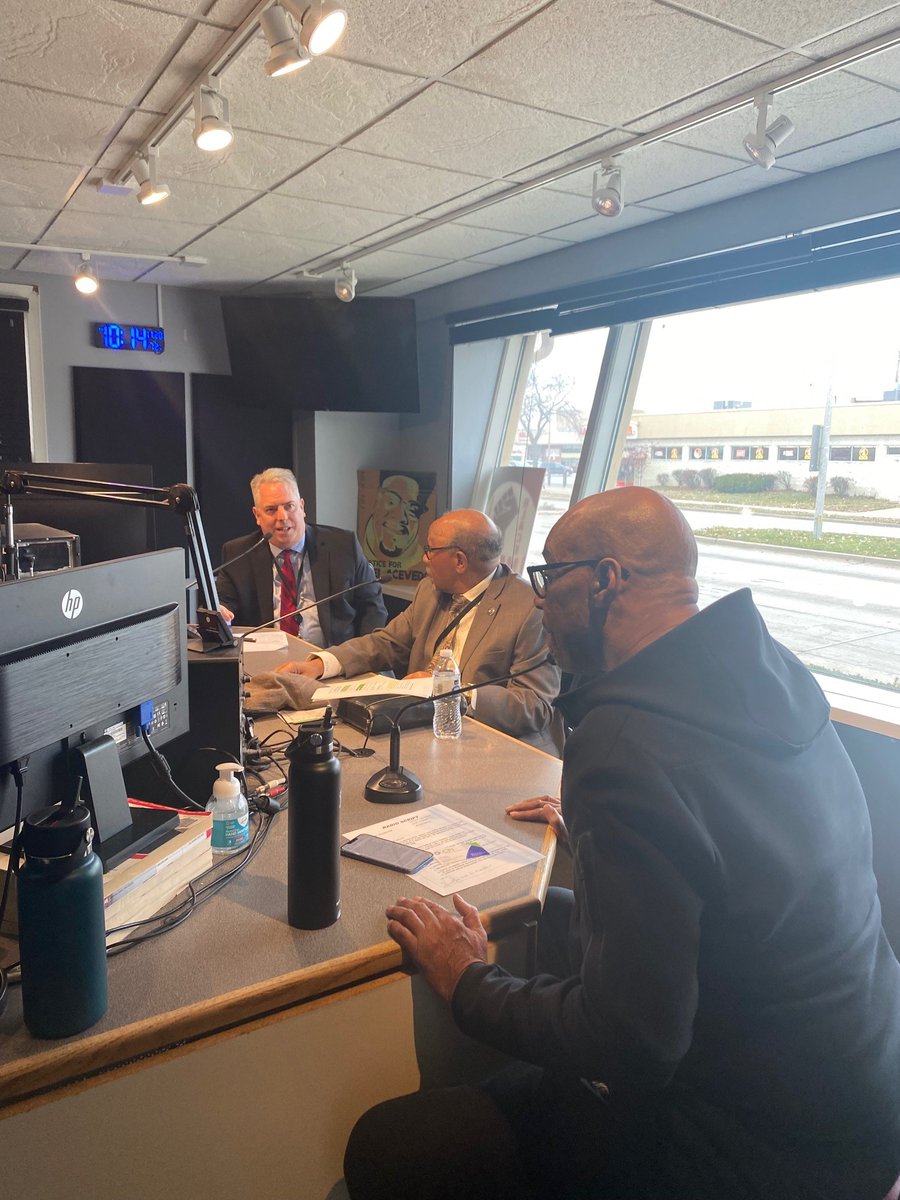 CFIHOPE's tweet photo. CFI President/CEO Leif Elsmo and Senior Director of Diversity and Cultural Competence Al Hill were guests on 860AM WNOV show "Community Voice" with host Keith Parris on Monday.

#community #communityvoice #cfihope #milwaukee https://t.co/J1jL0S7W5a