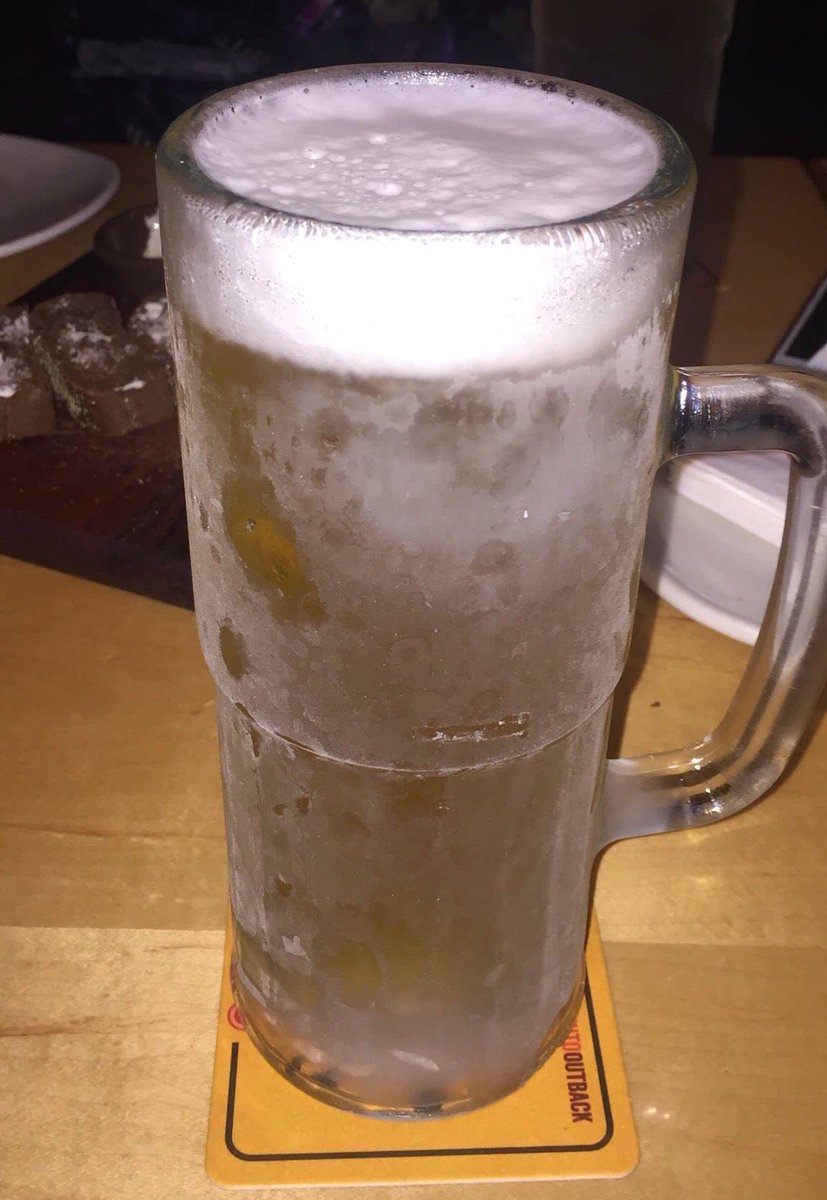 O brasileiro só pensa em uma coisa pra aliviar esse calor: