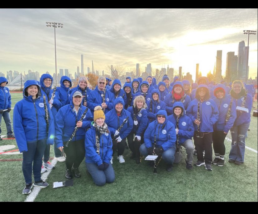 wudwindmom's tweet photo. Clarinets oh my!!! #SABD #MacysDayParade https://t.co/hWj6IkihE5
