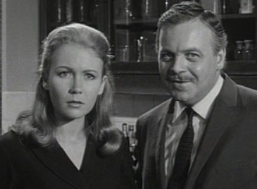 Wyfan2's tweet photo. Happy Birthday 21 November #JulietMills - with #PatrickWymark and #DavidSumner 24 November 1962 in MAN OF THE WORLD: 'The Mind Reader' https://t.co/fmHuO8iG5g https://t.co/c34wfA7HMd