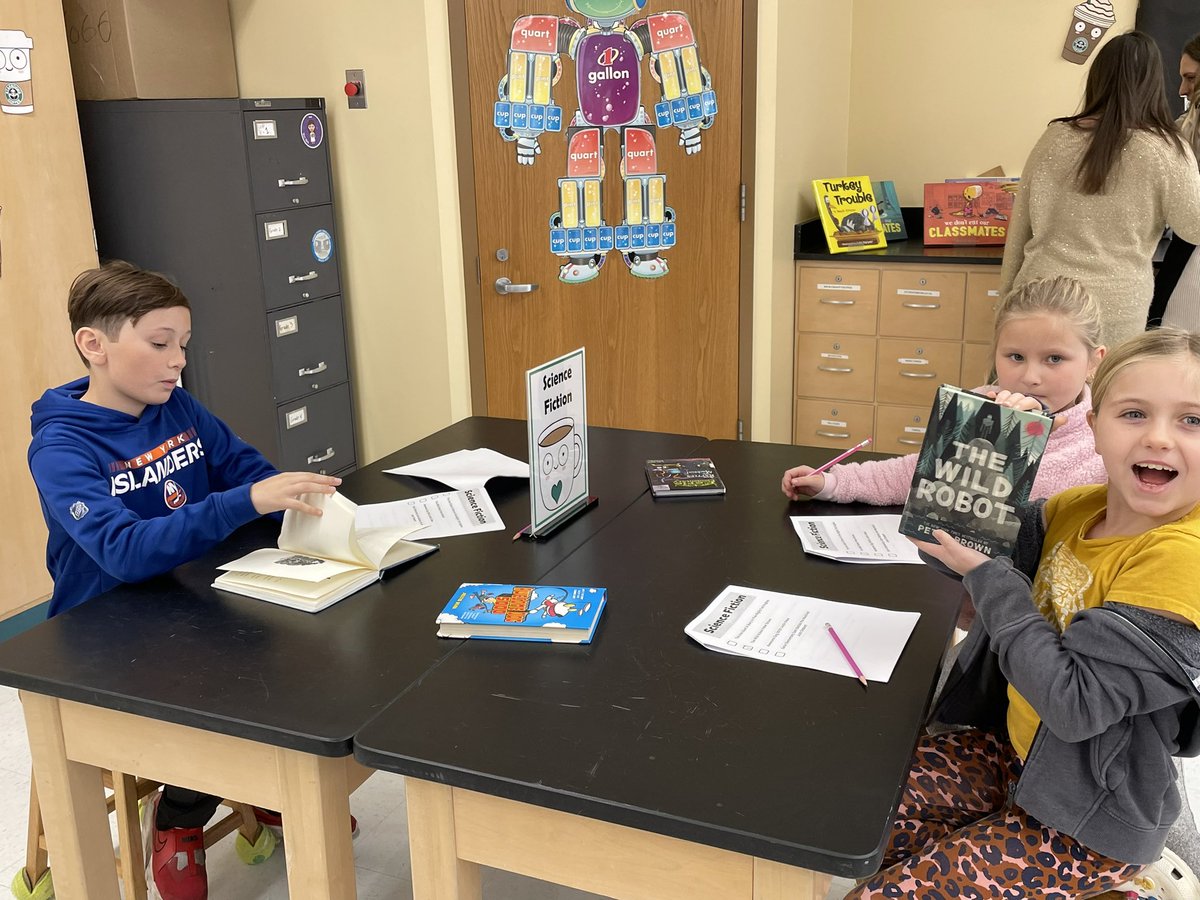 OquenockWI's tweet photo. StarBOOKS  came to Oquenock this week. Students were introduced to different genres of books and allowed a little “taste” of each. Special thank you to Ms. Katzer and Ms. Crowley for this wonderful program. @CrowleySpeech @AmandaHarvey04 @j_cameronjr #WIproud #watchusRoar https://t.co/WFAxhPeCfJ