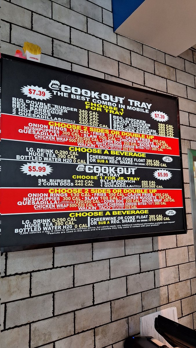 BRNGCookOutMOB's tweet photo. You know inflation is real when a Tray is now 7.39☹️ https://t.co/qmxOwrz1Ts