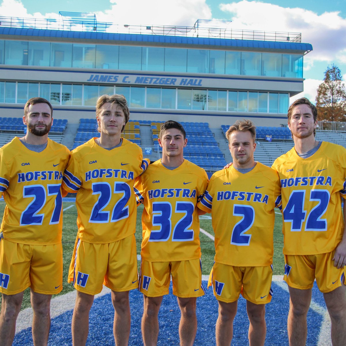 HofstraMLAX's tweet photo. 𝗙𝗶𝘃𝗲 𝗹𝗲𝗮𝗱𝗲𝗿𝘀. 𝗙𝗶𝘃𝗲 𝗼𝘂𝘁𝘀𝘁𝗮𝗻𝗱𝗶𝗻𝗴 𝘆𝗼𝘂𝗻𝗴 𝗺𝗲𝗻!

Captains Announced For Pride - https://t.co/LK0bhE0kyY

#PrideOfLI https://t.co/Usv7xwAvYa