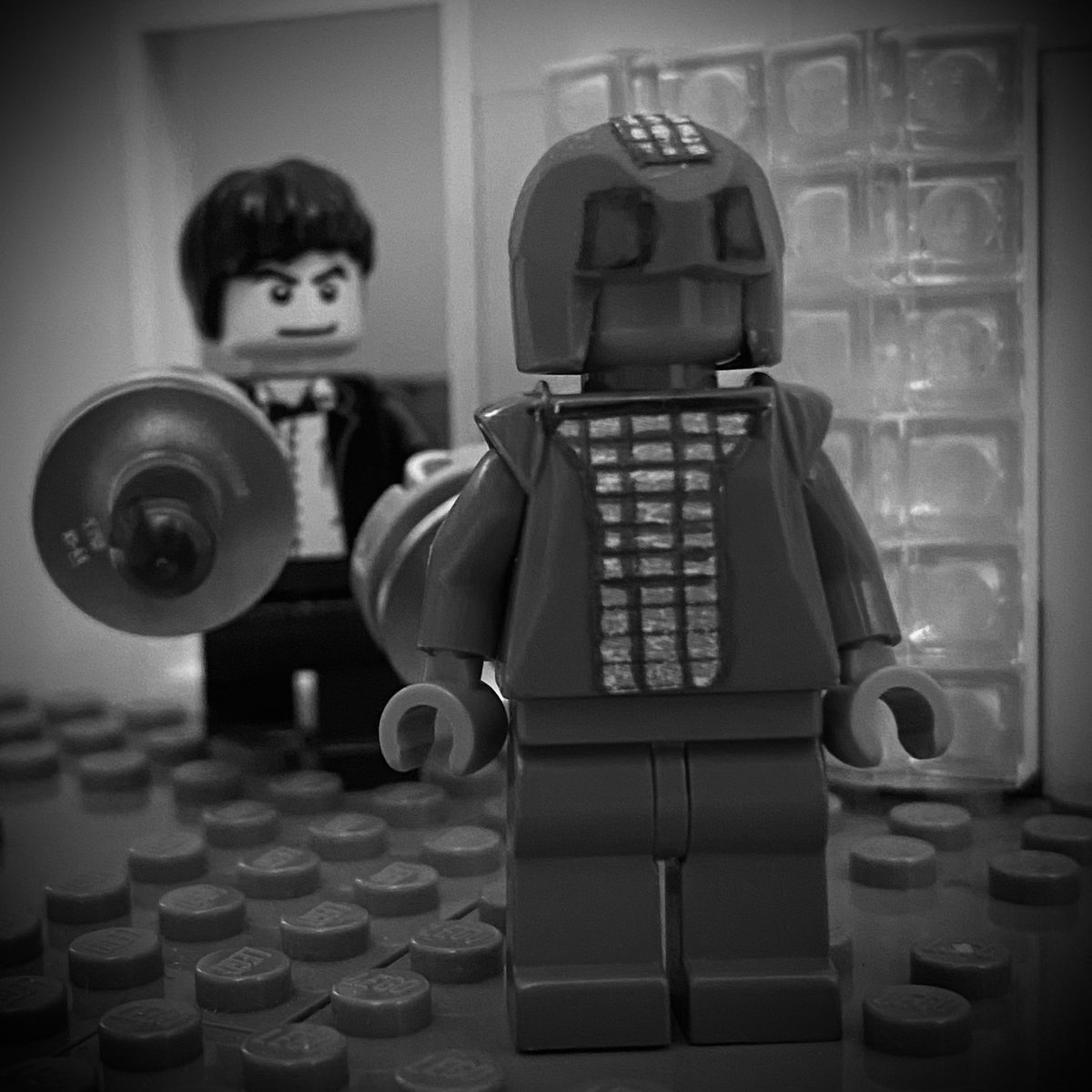 brickpandorica's tweet image. In an otherwise glorious tale, there’s an uncomfortable ruthlessness to the way the #2ndDoctor directly dispatches an Ice Warrior in episode six of The Seeds of Death, falling short of “needs must”. 

#DoctorWho #LEGO #legodoctorwho