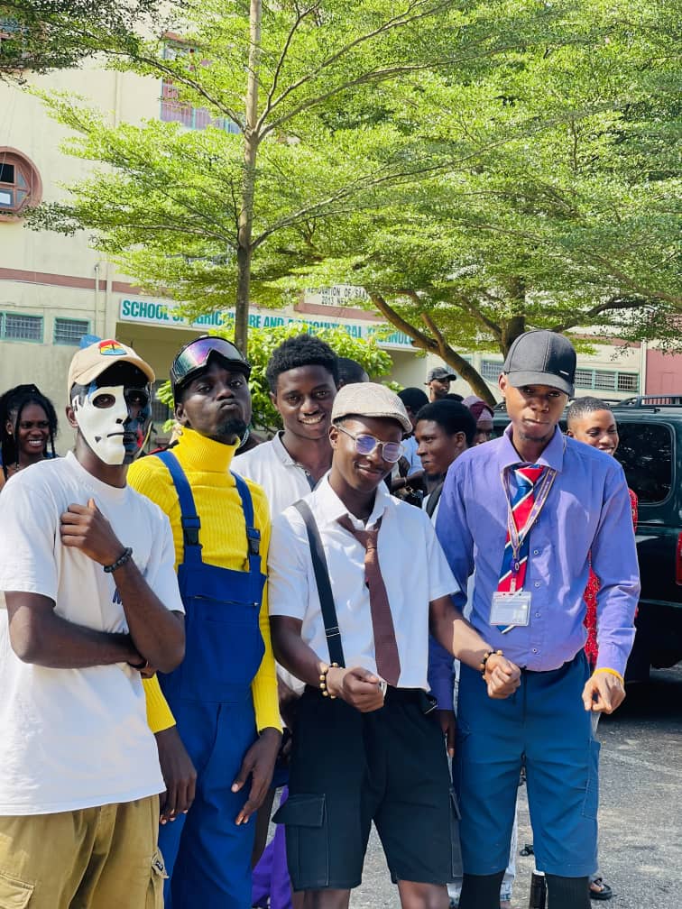 adeniyihall's tweet image. So many steeze untold🥶
Denite Class 22 gang, we dey always turn up.  Na why we be the best male Hostel 
#Invictacostumeday #futacostumeday