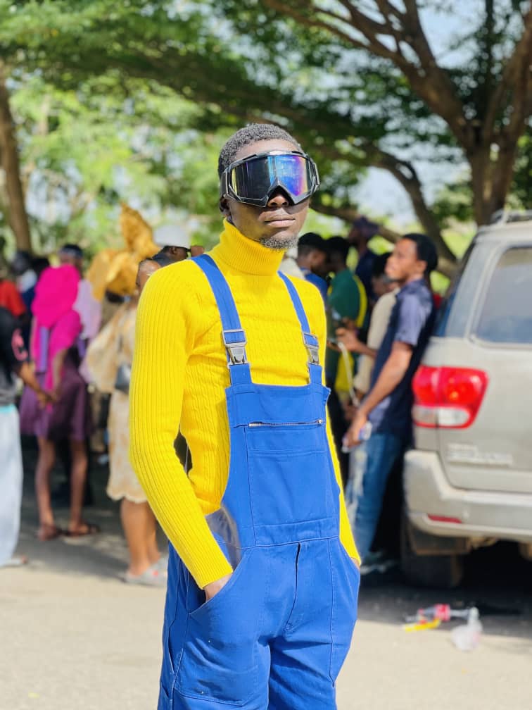 adeniyihall's tweet image. So many steeze untold🥶
Denite Class 22 gang, we dey always turn up.  Na why we be the best male Hostel 
#Invictacostumeday #futacostumeday