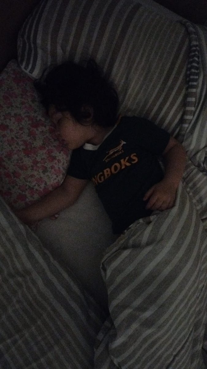 MrsRuiters's tweet photo. She cries to wear this tshirt everyday. Every weekend she thinks its "the rugby". Last night she asked her sister to call her Fafy π No DNA test needed here 100% mine. https://t.co/sMcsVPrSij