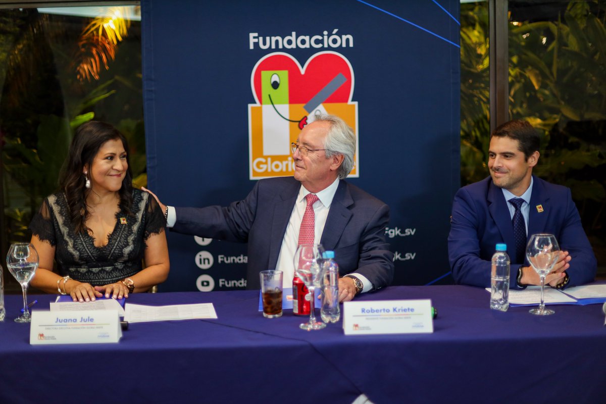 El pasado 16 de noviembre celebramos la entrega de fondos del Programa #AyudandoaQuienesAyudan bajo la categoría ONG. En esta edición, junto a organizaciones aliadas, se otorgó un total de $335,000 para beneficiar a un aproximado de 28,000 personas. 👏