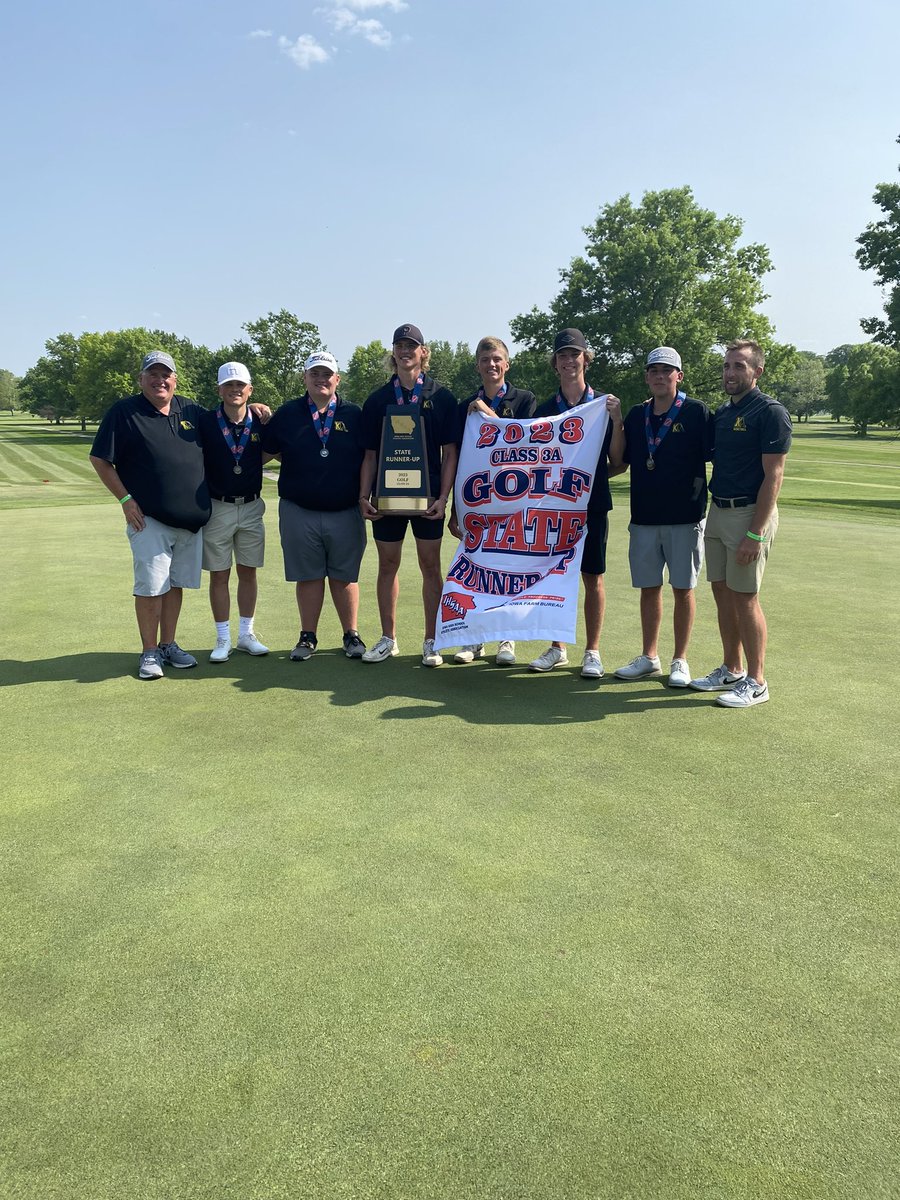 evansmithgolf24's tweet photo. 2023 Season Stats:

Spring Scoring Avg: 72.2
Summer Scoring Avg: 73.6
Fall Scoring Avg: 71.5
Total Scoring Avg: 72.8

Eagles: 8
Birdies: 105
Pars: 343
Bogeys: 131

Accolades: 
- 3A 1st Team All State
- 3A State Runner Up (Team)
- 3A Co-POTY
- 21 total Top 10s
- 10 Individual Wins https://t.co/EcG5LnmsPd
