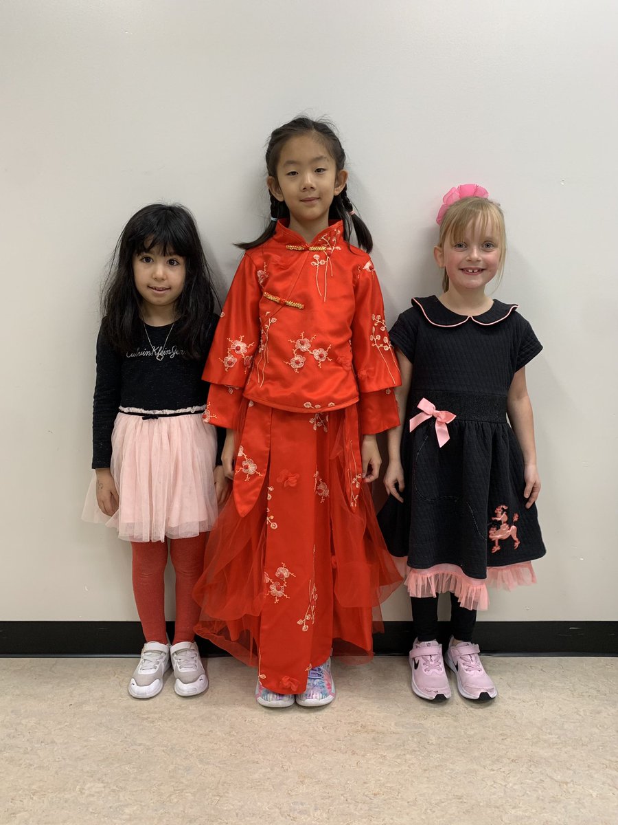 CarswellsClass's tweet image. Happy 50 Day! @WascanaPlains #50Day #50thDayOfSchool #SpiritDay