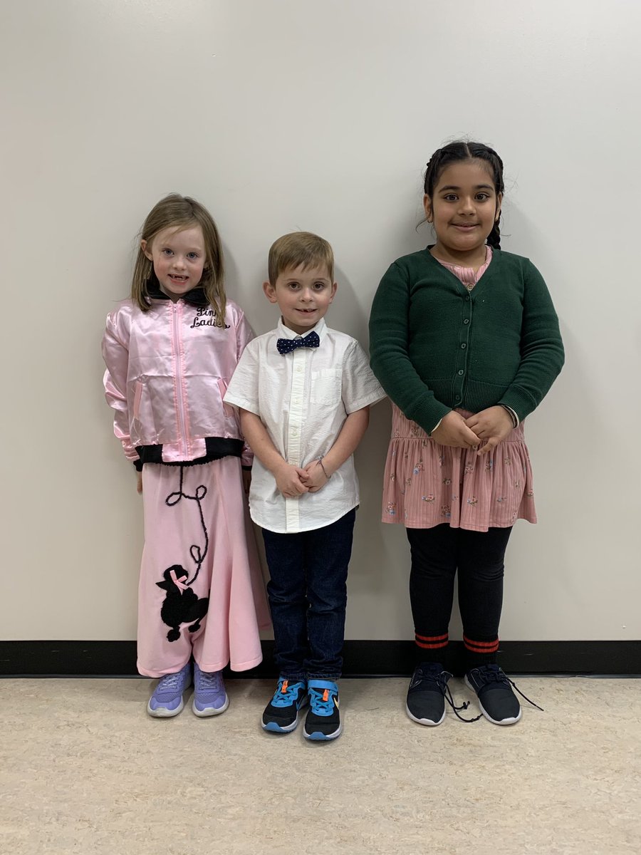 CarswellsClass's tweet image. Happy 50 Day! @WascanaPlains #50Day #50thDayOfSchool #SpiritDay