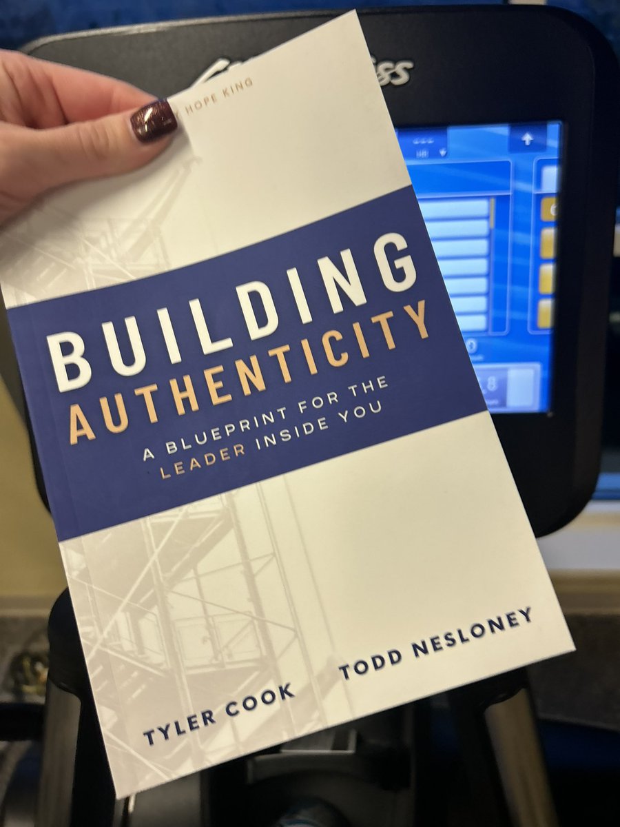 The past 2 weeks have been filled with #professionallearning. Learning that fills me w connection, challenging thoughts, and possibilities for the future. I’m rejuvenated, and inviting the pause to reflect and be thankful for the joys around and within. #PASCD23 @BLaSTIU17