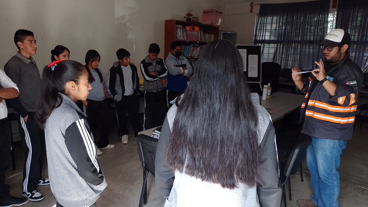 PNUD_Mexico's tweet photo. El @PNUD_Mexico y @XicotepecAyto a través de #RedesCTIM   seguimos trabajando para incentivar la participación de las jóvenes en la   ciencia, tecnología, ingeniería y matemáticas a través de:
 🚀✨ Proyectos escolares CTIM
 🌐 Mentorías
 🤝 Trabajo colaborativo
 👩‍🏫💡 Planeación https://t.co/82gWdXLDYG