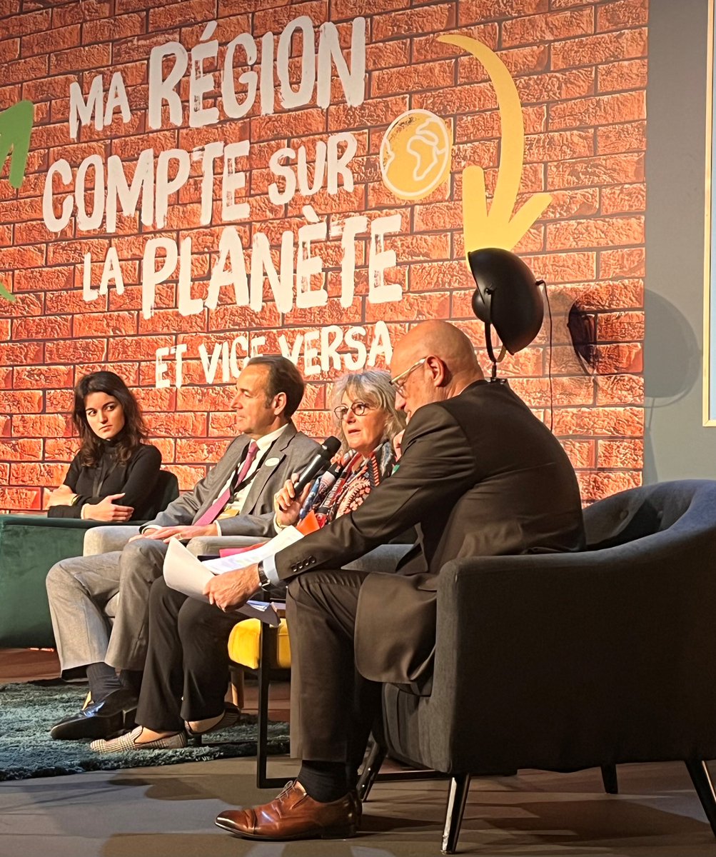 SKEMA_BS's tweet photo. [EVENT] Alice Guilhon, DG de #SKEMA, a présenté les résultats de la consultation Youth Talks sur les attentes des jeunesses mondiales, à l'occasion de la conférence plénière du @WorldForumEco 
🔎Détails: https://t.co/UXqsShD6gw #WFRE23 #WeAreSKEMA https://t.co/jSjFDzEUGb
