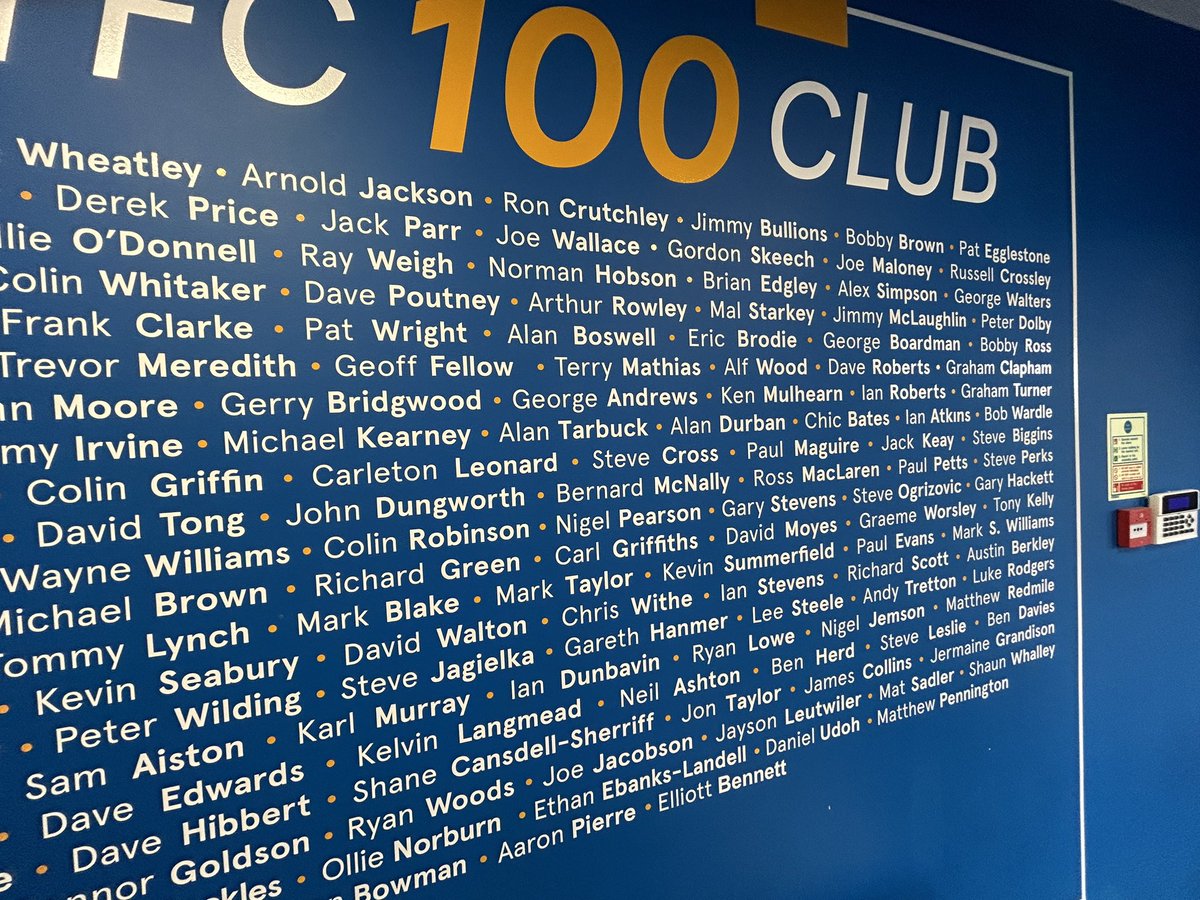 Congratulations to @Ebenno88 for your 100th game with @shrewsburytown! It was great to be able to put your name up on the 100 wall!

#cyclonesigns #football #shrewsburytown #STFC #elliottbennett #100games #vinylgraphics #wallgraphics #shropshire #shrewsbury