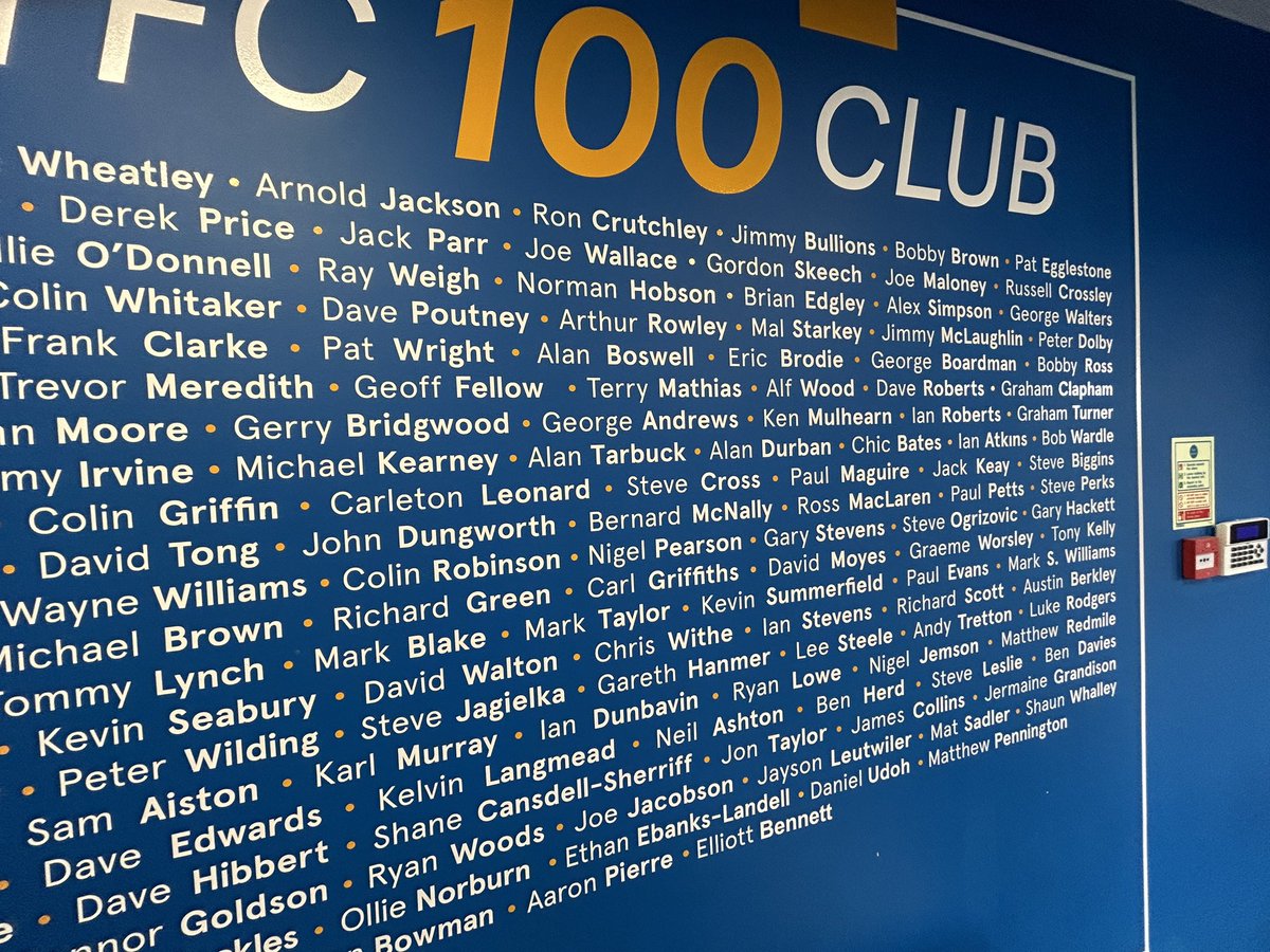 Cyclone_Signs's tweet image. Congratulations to @Ebenno88 for your 100th game with @shrewsburytown! It was great to be able to put your name up on the 100 wall!

#cyclonesigns #football #shrewsburytown #STFC #elliottbennett #100games #vinylgraphics #wallgraphics #shropshire #shrewsbury