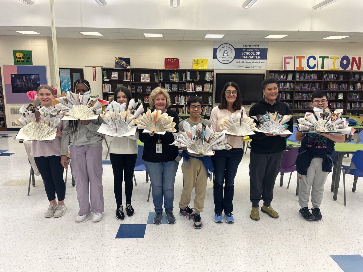 LibraryMESMS's tweet image. We made close to 100 book turkeys in the library this year! We recycled books that were damaged or outdated in order to let our creativity shine!