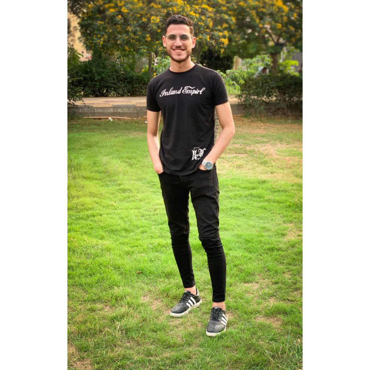 raaa2611's tweet photo. Black always win 🖤🫶🏻 https://t.co/P2No4qRwnv