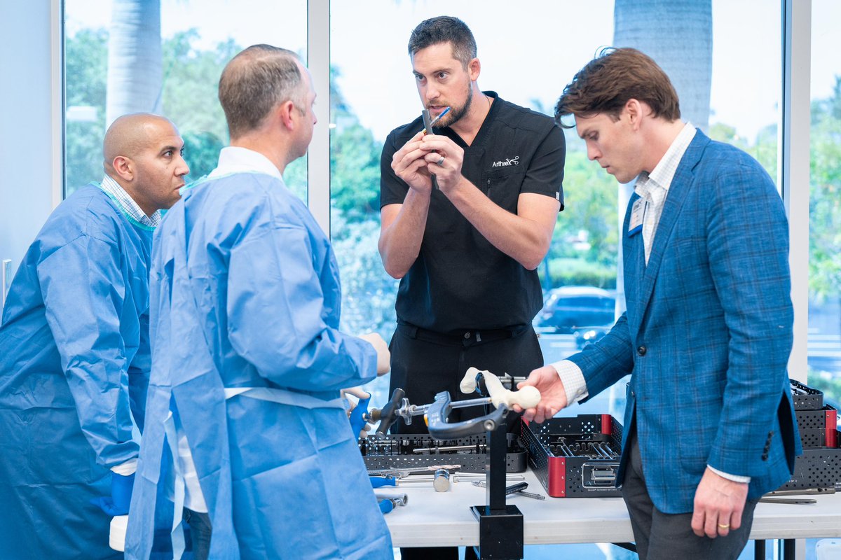 ArthrexMedEd's tweet photo. SAVE THE DATE: On-Call with Arthrex Trauma, January 26-27 in Naples, FL. Join us as we cover our full portfolio of innovative #trauma solutions through didactic sessions, live cadaveric demonstrations, and surgical skills trainings in our ArthroLab™ facility. In this engaging two-day course, on-call surgeons will be prepared for the unexpected by our prominent trauma faculty: John Adams, MD; Philip Lim, MD; John Munz, MD and John Riehl, MD.
 
Learn more: https://t.co/rKz08mPtJ0
 
#Arthrex #Innovation #MedicalEducation