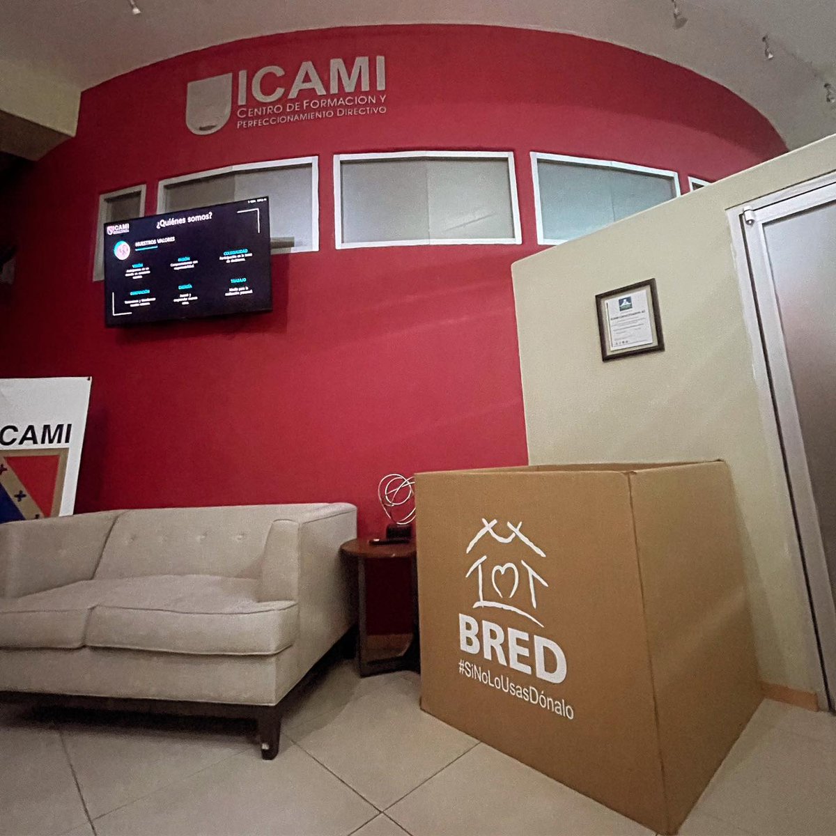 icami.noroeste lanza campaña con <a href="/BAMXCULIACAN/">BAMX CULIACÁN</a>  y <a href="/BREDculiacan/">BRED Culiacán</a> en pro de los más necesitados. 🍅👕
#SiNoLoUsasDónalo
