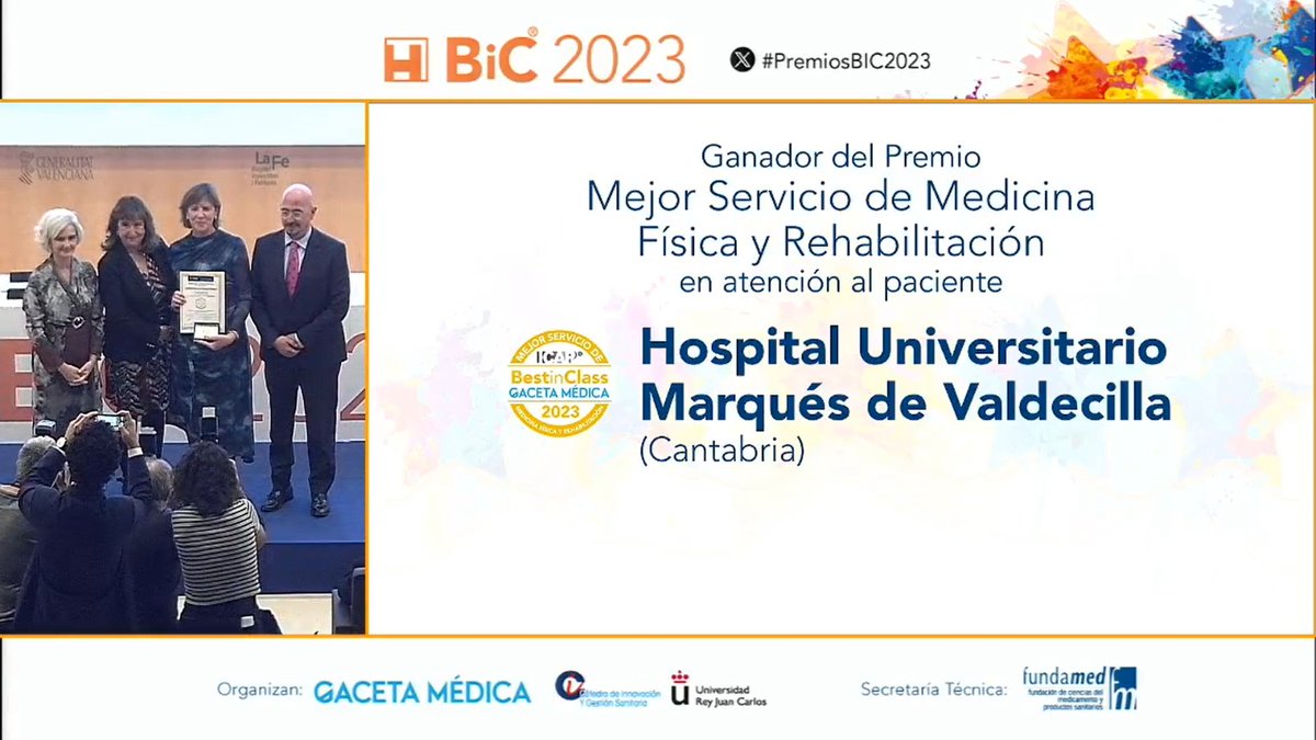 #PremiosBIC2023

🏆MEJOR SERVICIO DE REHABILITACIÓN Y MEDICINA FÍSICA

Y el ganador es...

<a href="/HUnivValdecilla/">Hospital Universitario Marqués de Valdecilla</a>

➡️Recoge: Lourdes López de Munaín, jefa de Servicio de Rehabilitación

➡️Entregan: César Pascual y Paloma García del Moral

📺n9.cl/eqzgb