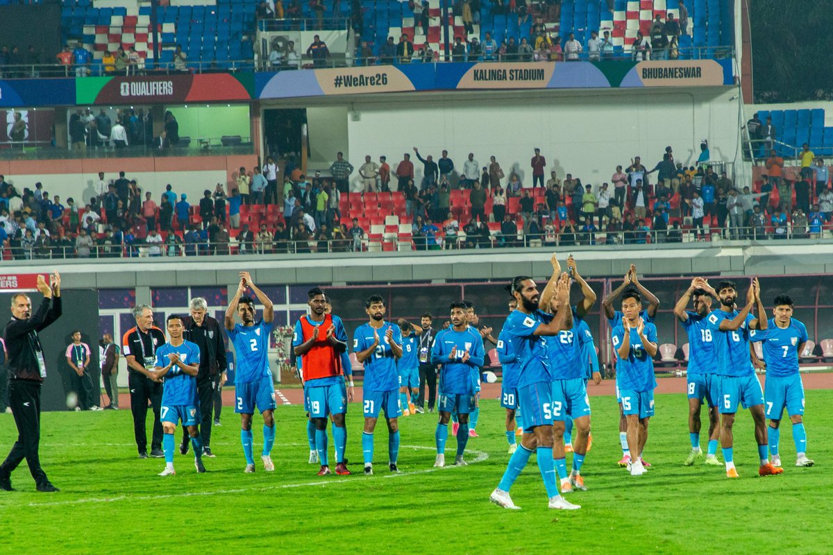 khushalsuri2000's tweet photo. Winning and losing are part of the game. There are some flaws that will improve, but the attack was outstanding 1-2 passes in the box and through passes 🤯. 
Yes, I know we play against the Asian Champion, but we fight and play well.
@IndianFootball
#IndianFootball #IndiaVsQatar https://t.co/SAyErCDmpb