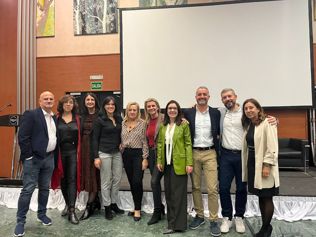 EPAHERIDASCC's tweet photo. I Jornada de Cuidados #DSASN
DISTRITO SANITARIO ALJARAFE SEVILLA NORTE 
Nuevos Roles de la Enfermeria
EPA Cuidados Paliativos
EPA Heridas Crónicas
Enfermera Gestora de Casos
Enfermera Gestora Casos Residencias Mayores
Enfermera infanto juvenil
La Vida en Sombra: FU&amp;PE https://t.co/eihODQSaHD
