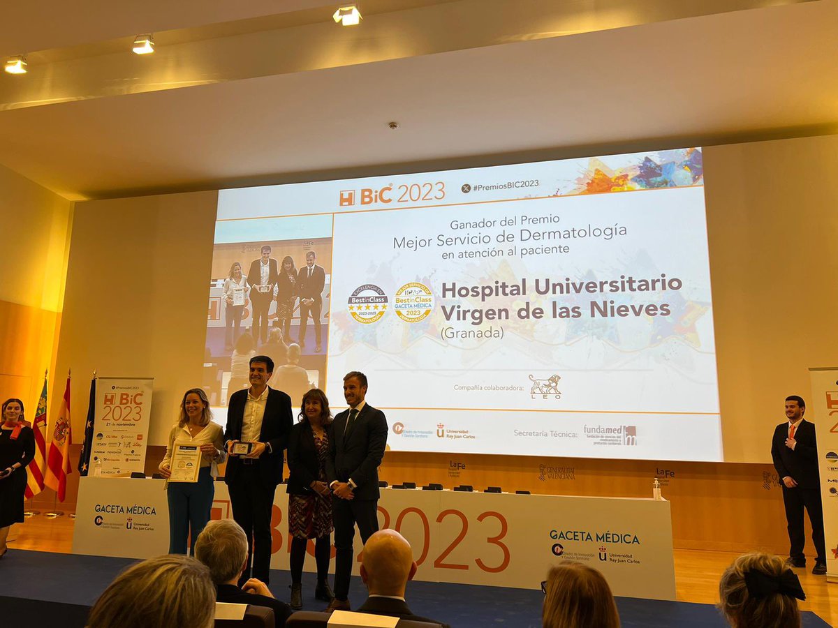 Servicio de Dermatología HUVN Granada tweet media