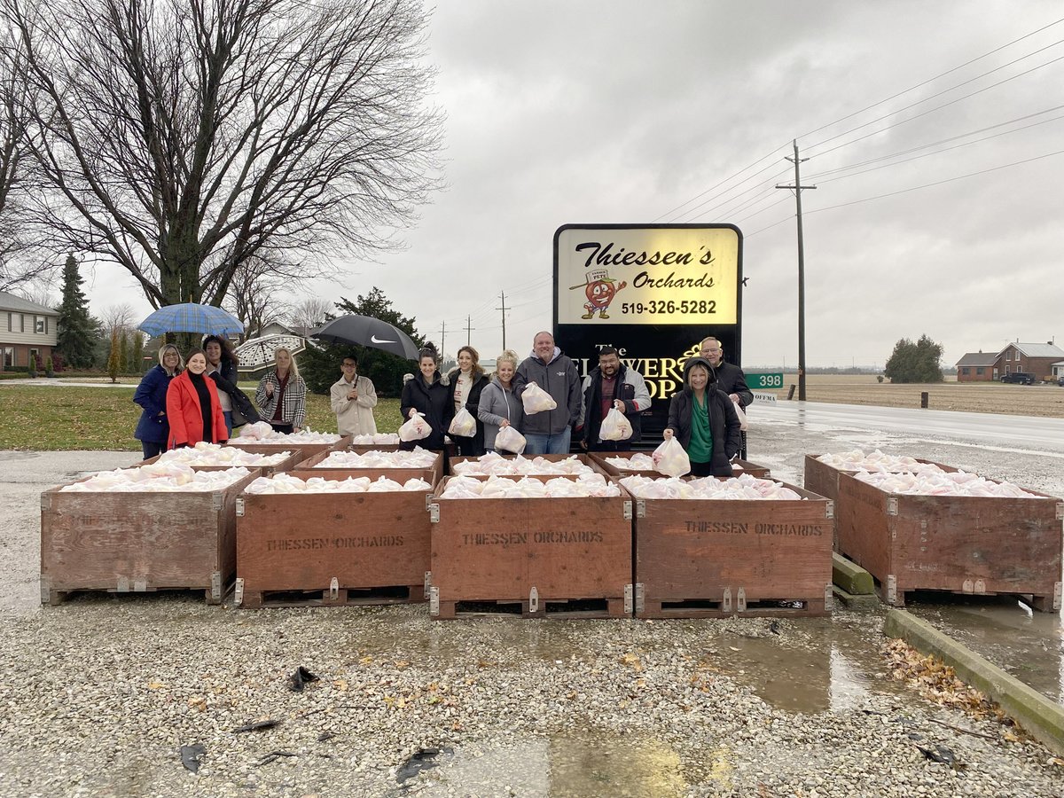 Thiessen’ s Orchards of Leamington donated 12,000 pounds of apples to families who receive services from us.  This generous gift upholds the importance of healthy eating and good nutrition that is so important to positive child development and maintaining strong families.