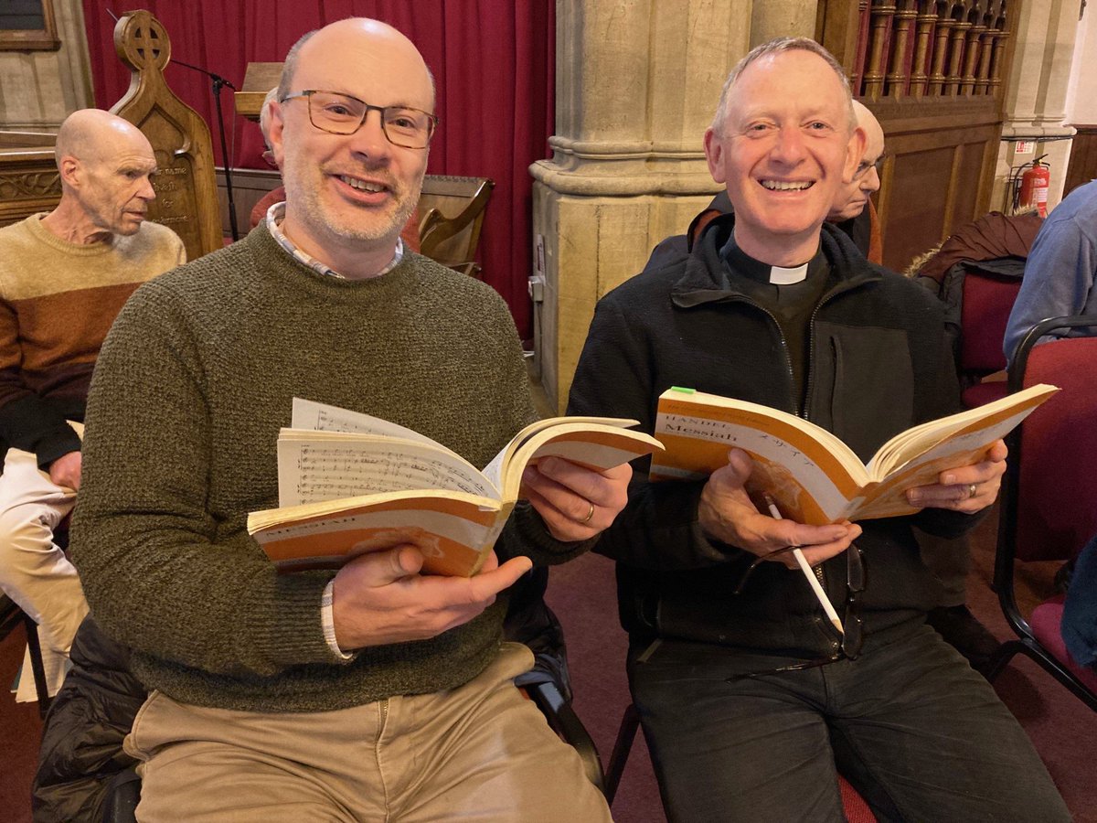 We've been enjoying delving into our #Messiah scores ahead of our Come and Sing day on Saturday 2 December. If you're a #singer and you'd like to spend a bit more time with Handel's glorious work this Christmas, it's not too late to book 🤩

BOOK NOW 👇
cappellanewcastle.org.uk/Dec2023Workshop