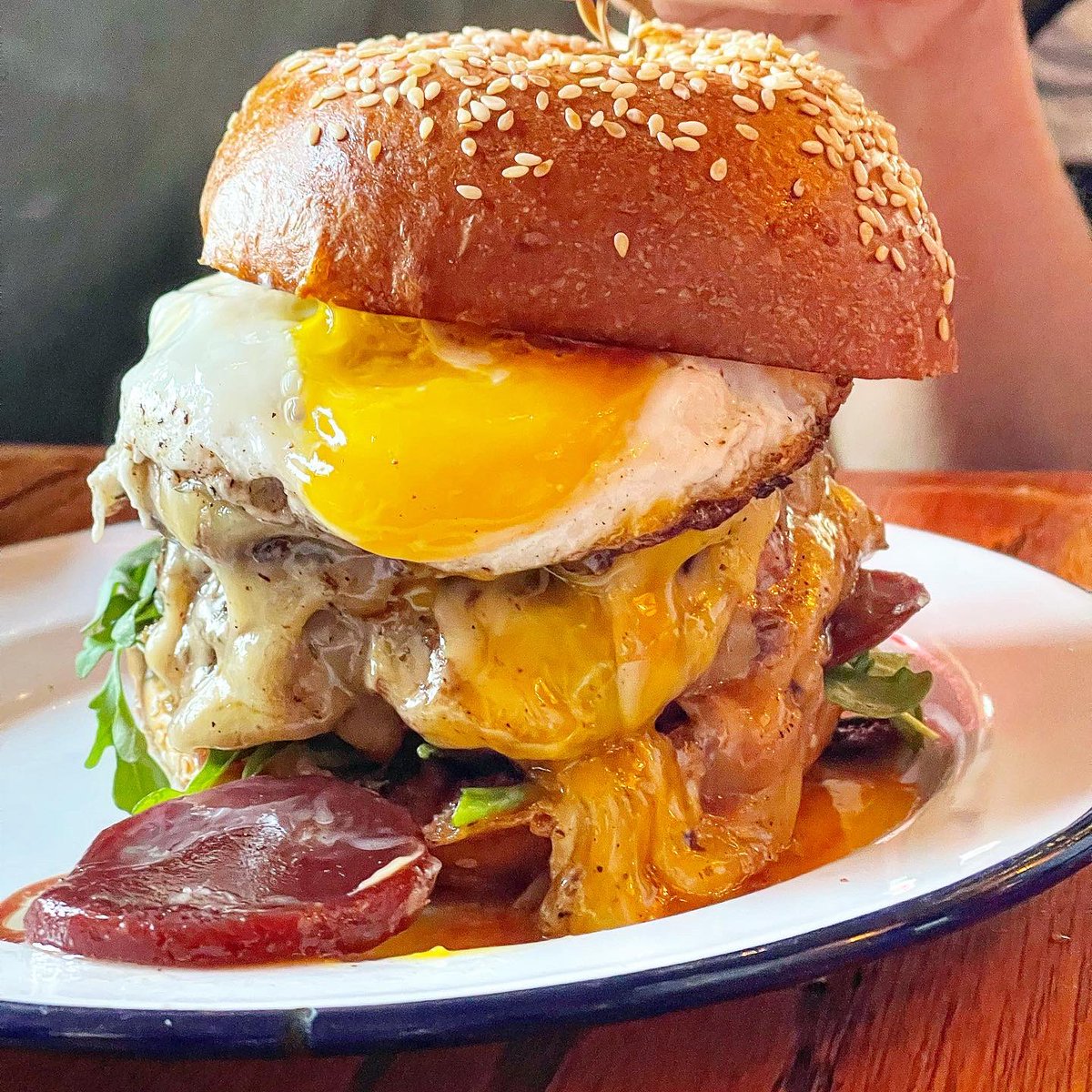 JayDucote's tweet photo. Every visit I make to #washingtondc includes a stop at my buddy @ChefAlexMcCoy's @EatLuckyBuns! Now, with the NONSTOP service to Washington DC (DCA Reagan) from @BTRairport aboard #AmericanAirlines, I can go see my #foodnetworkstar buddy more often! #flybtr2dc #flyBTR #sponsored https://t.co/kxEUcrkxd7