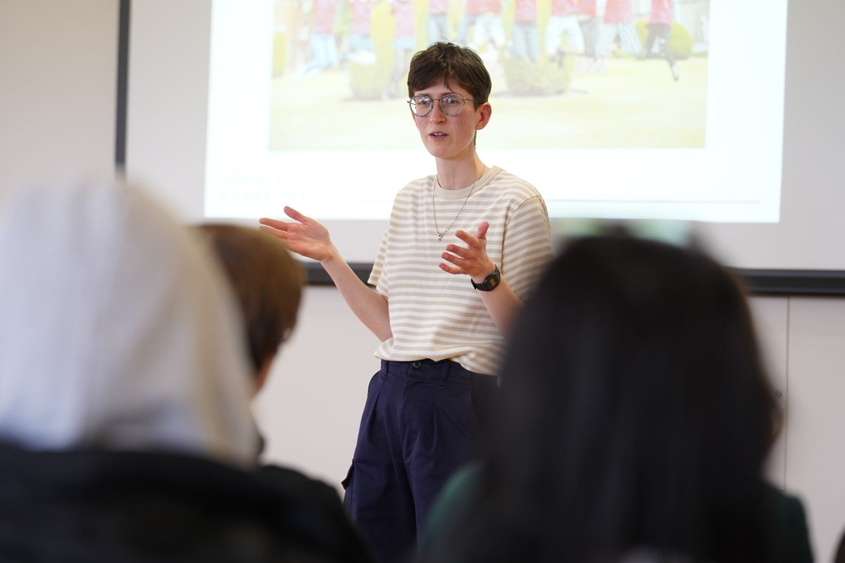 ❗Attention Tyne &amp; Wear schools❗

Our staff and students are coming to the Tyne &amp; Wear area from 8-12 January to talk to state school pupils about applying to Cambridge.

If you would like your school to receive a visit, please email access@jesus.cam.ac.uk

#NorthEast #Schools