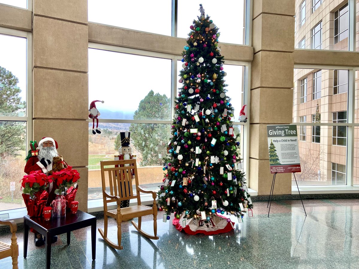 Want to do something kind this holiday season? Grab a tag (or two) from Jefferson County's Giving Tree and help brighten a child's holiday season! Gifts and gift tags need to be returned by Dec. 4. #Jeffco jeffco.us/CivicAlerts.as…
