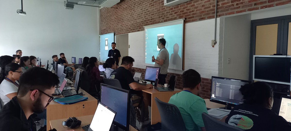 anvargasr's tweet photo. En la tercera jornada de #5thAWAMB. Tremenda instancia para la formación en microscopía junto a tantos entusiastas profesionales con los cuales tengo la oportunidad y privilegio de compartir en el @IPMontevideo 🇺🇾 #Microscopy #fluorescence #biophotonic #espectral #FLIM https://t.co/g6W8Cg3lRC