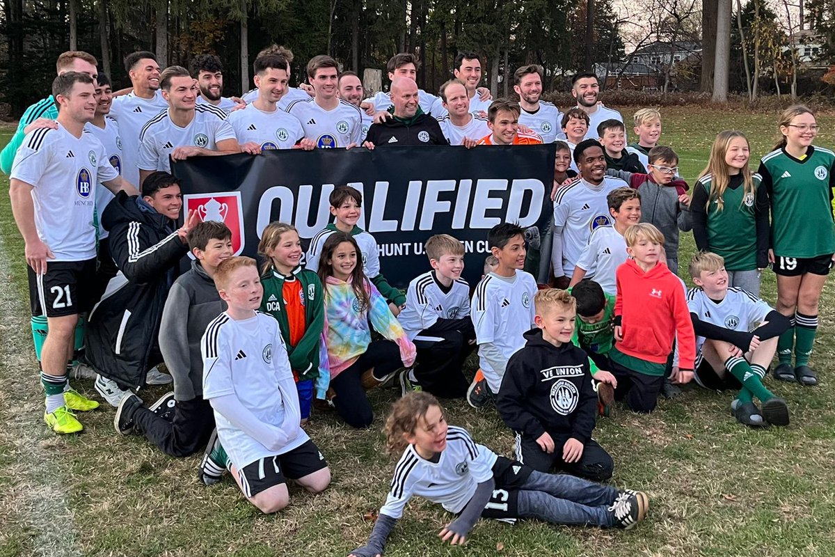 EPAYouthSoccer's tweet photo. On Sunday, Evan Vare converted a decisive penalty kick surrounded by hundreds of club members and fans to send the Vereingung Erzgebirge Majors team into the 2024 Lamar Hunt U.S. Open Cup 👏👏🤩

Read more below⬇️
https://t.co/THIhfWljEt https://t.co/XHQ7eyFI79