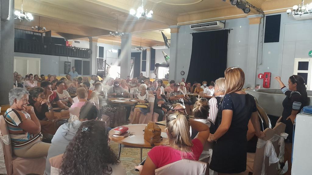 Celebra el CTLC-P Artemisa de <a href="/ETECSA_Cuba/">ETECSA</a> reunión con los Agentes de Telecomunicaciones para precisar las nuevas formas de pagos digitales. #ArtemisaJuntosSomosMás