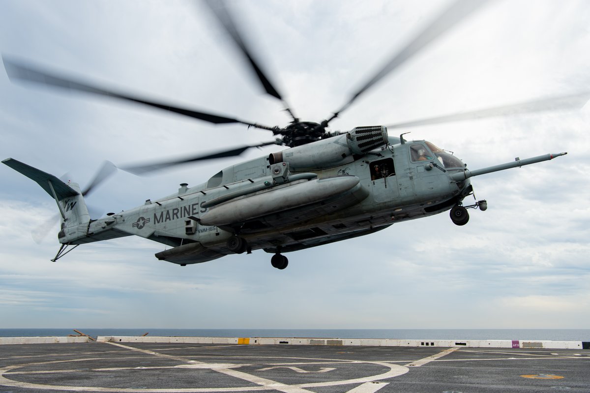 A #Marine CH-53E Super Stallion assigned to the “White Knights” of