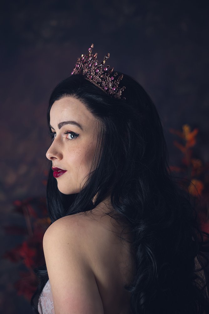 remaininlullaby's tweet photo. [ this part, small as it appeared at first, was forged in the fire of her own strength, and resisted her cage. ]

🍊💕🐉🗡

#SabranBerethnet test we did a few weeks ago ♡
📷 @Amapolchen
🖌 @remaininlullaby
#PrioryoftheOrangeTree written by @say_shannon https://t.co/iVUt5V9cnL