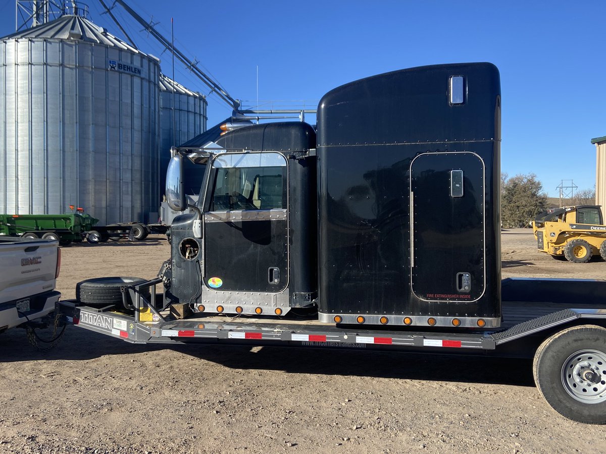 mbuoy97's tweet image. Mechanic Marty likes good challenges.

Tight a$$ Marty likes to make himself more work and undervalues his labor. 

Smart Marty would just take the insurance check and go find  another truck. 

Smart Marty seldom wins😂
#winterproject