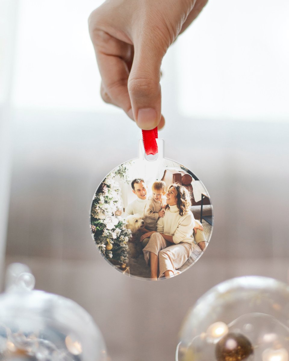 plaquemaker's tweet image. Why not design your own acrylic ball ornaments in full color! You can add your favorite pictures, text, or even your company logo.🎄🎁 #CustomChristmasOrnaments #DesignYourOwn #FullColor #holidaydecorating

plaquemaker.com/acrylic-circle…