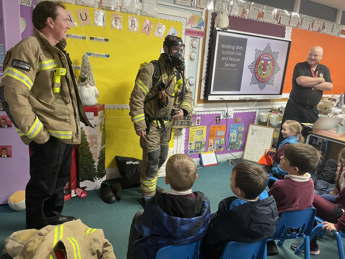 MrPDrumbowie's tweet image. Thank you @SFRS_Falkirk for your visit today! #worldofworkweek #exploremoreatADLC