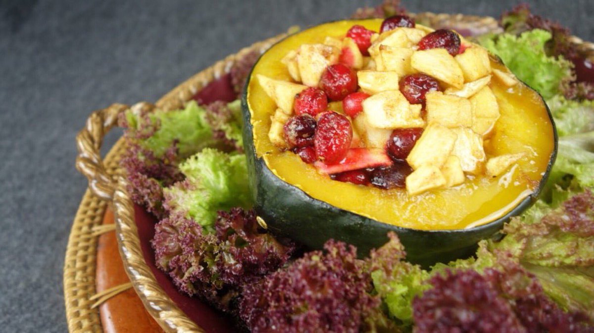 GGoodtaste's tweet photo. #NationalStuffingDay is not just bready. Maple Glazed Stuffed Acorn Squash with Roasted Autumn Fruit is a fruit stuffed version for your holiday table - recipe https://t.co/F2YRmmqKiY #TastyTuesday #StuffingDay https://t.co/xNw2i3AKxc