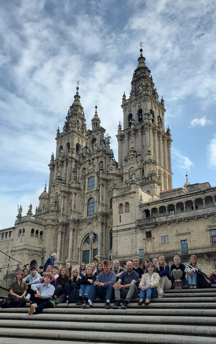 Ies Arcebispo Xelmirez 2 tweet media