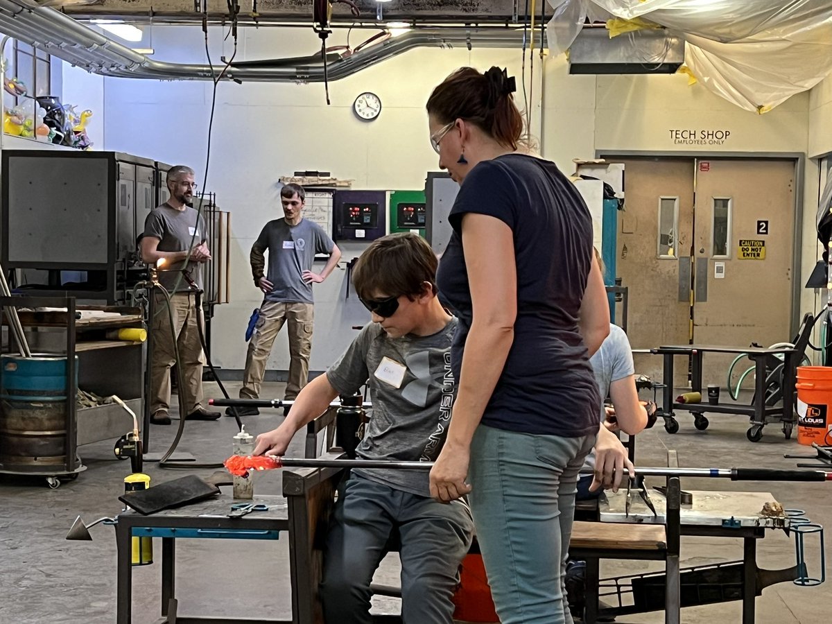 Mimi Loeffler (@mloeffler3) on Twitter photo A big Thank You 👏🏻to the <a href="/pghglasscenter/">Pittsburgh Glass Center</a> for the fantastic field trip today! DMS QUEST Ss ❤️’d their experience. Ss learned about the science and art of glass making. They also got to make their own glass paper weight. #steam #FCProud A big Thank You 👏🏻to the <a href="/pghglasscenter/">Pittsburgh Glass Center</a> for the fantastic field trip today! DMS QUEST Ss ❤️’d their experience. Ss learned about the science and art of glass making. They also got to make their own glass paper weight. #steam #FCProud