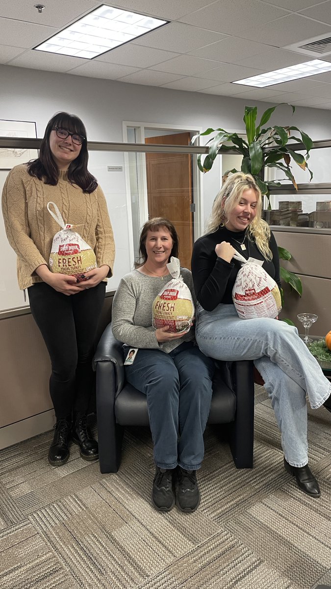 Grateful to be part of the AGNE team! 😊 This Thanksgiving, AG went above and beyond by surprising each employee with a complimentary turkey. It's wonderful to be part of a company that shows appreciation for its employees every single day! 🦃