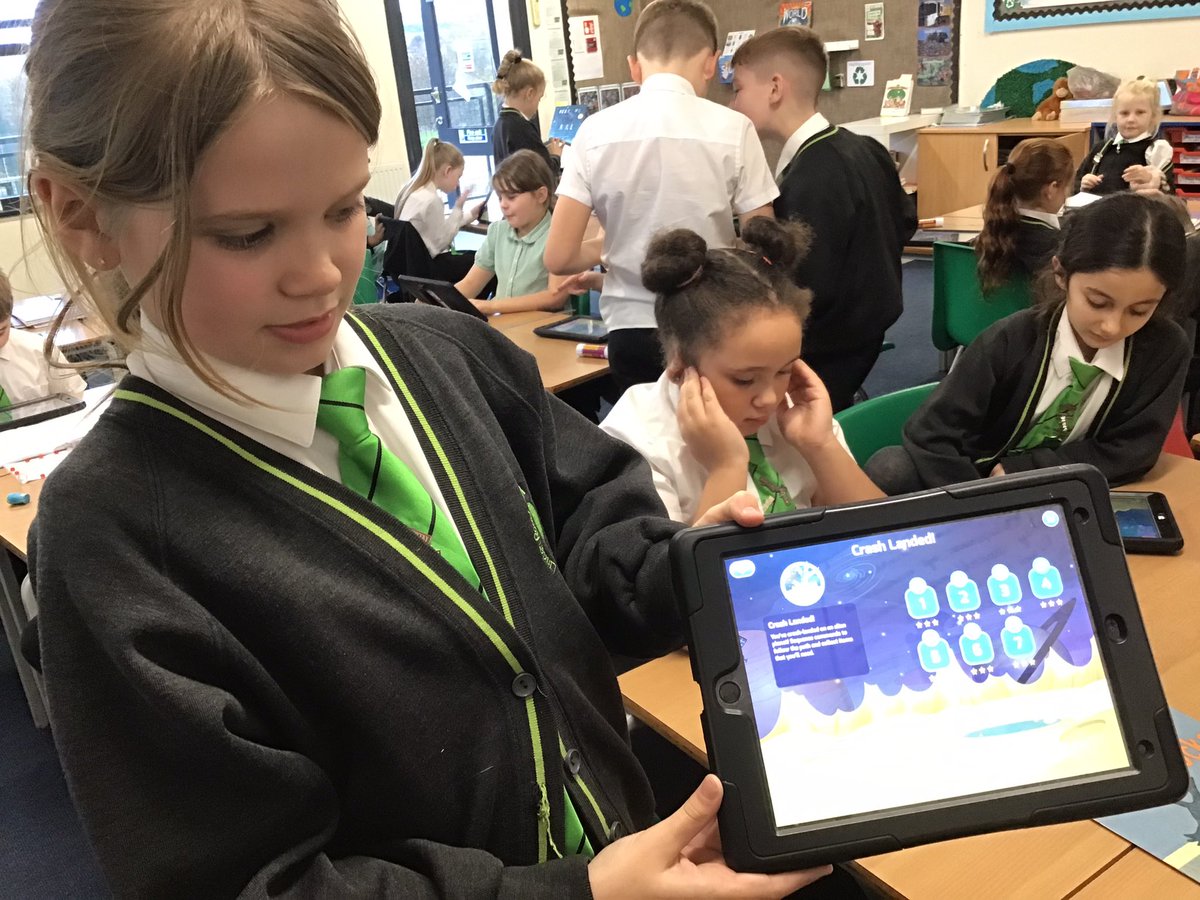 LindenRDCedar's tweet photo. Tynker and coding- learning algorithms and how to debug. #Lindencomputing #Lindenlearning ๐ฉโ๐ป๐ฅ๏ธโจ๏ธ๐ป๐พ#Tynker https://t.co/bcVjkvWU0C